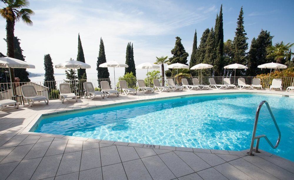 Hotel Excelsior Le Terrazze Garda  Exterior photo