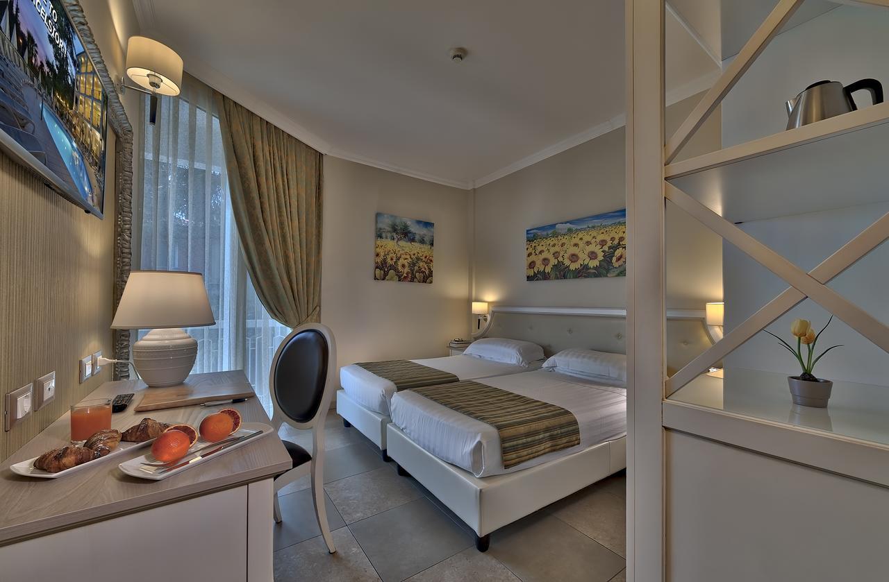 Hotel Excelsior Le Terrazze Garda  Exterior photo