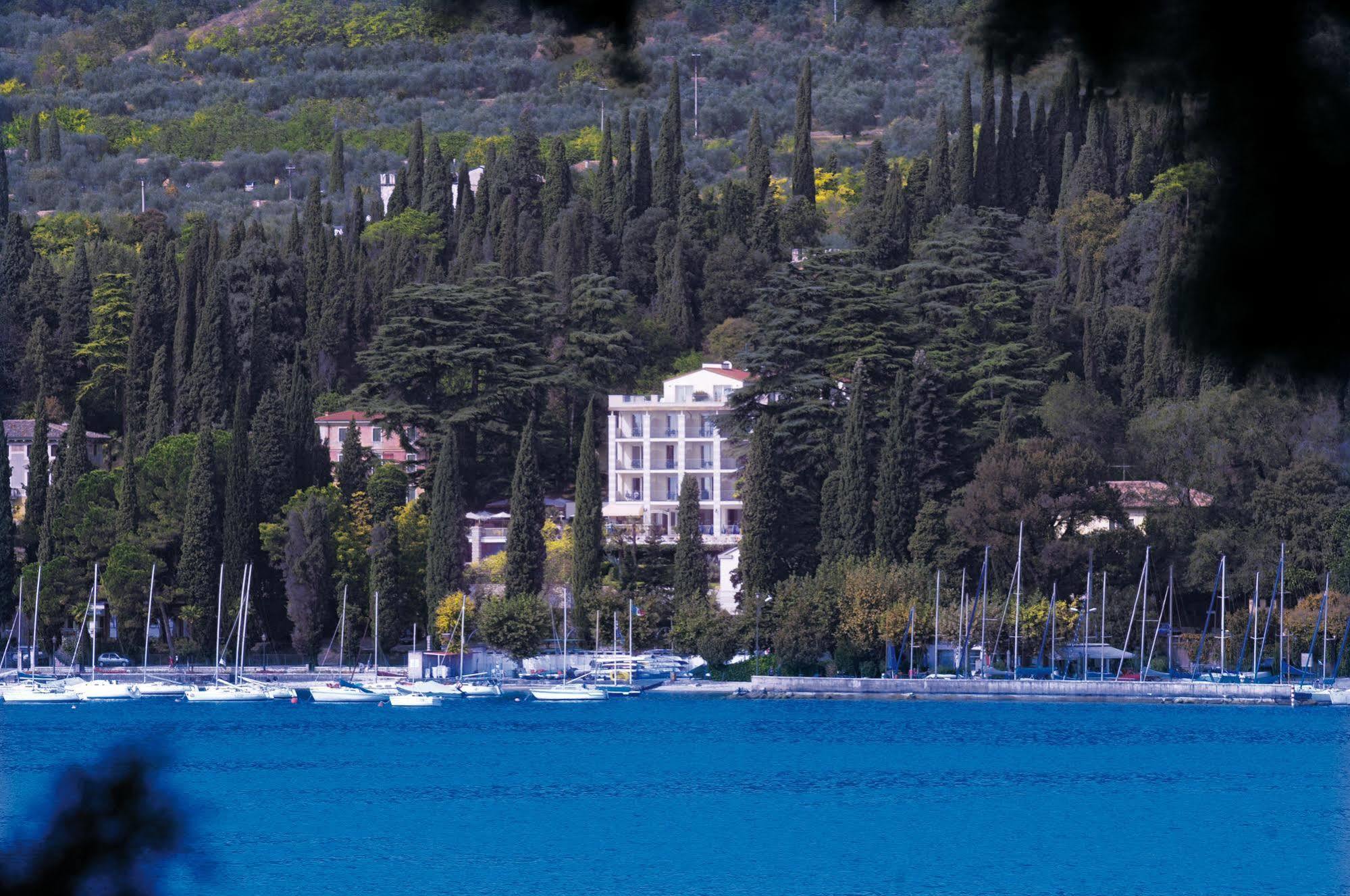 Hotel Excelsior Le Terrazze Garda  Exterior photo